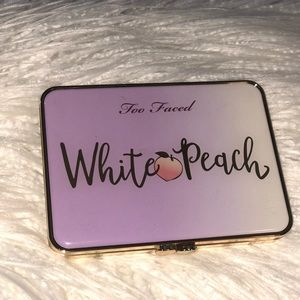 TOO FACED WHITE PEACH PALETTE